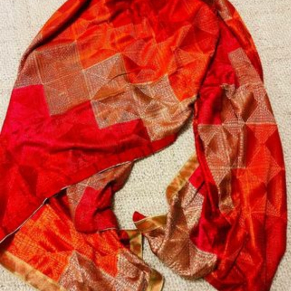 Indian phulkari dupatta party wear - Picture 2 of 5